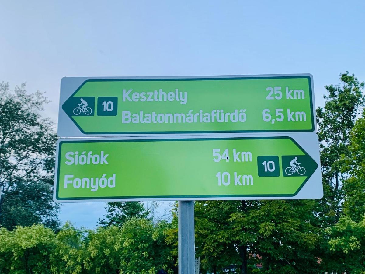 Laszlo Nyaralohaz Balatonfenyves Eksteriør billede